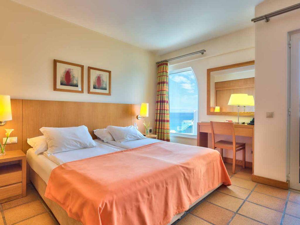 hotel-fourviews-monumental-room-studio