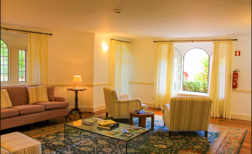 hotel-quinta-da-serra-interior-rooms-27